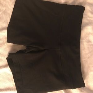 Black LULULEMON shorts size 6